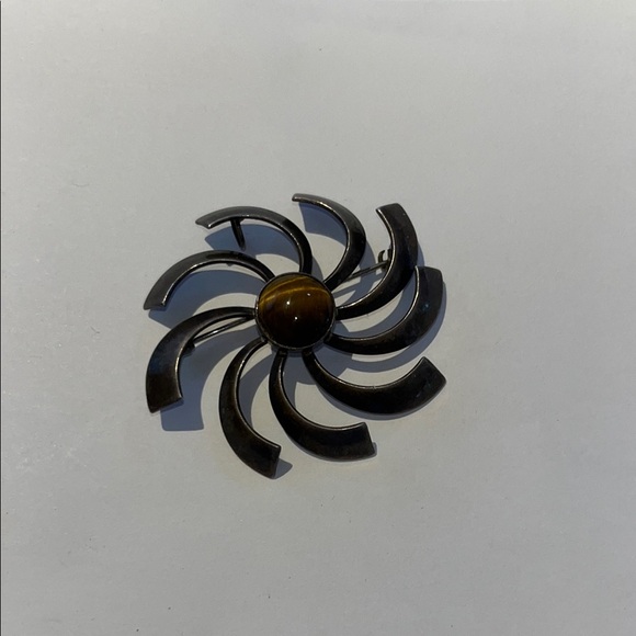 ISRAEL 925 Silver Vintage Tiger's Eye Spiral Fidget Brooch Pin - marked sterling